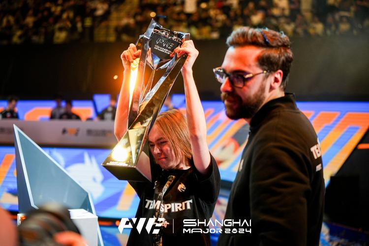 【DOTA2快讯】V社：东欧区DPC将被无限期延迟！